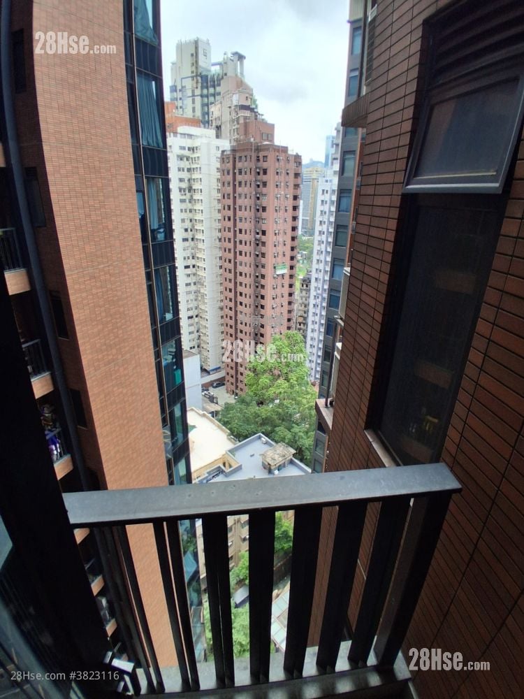 柏傲山 售盤 3 房 , 2 浴室 915 平方呎