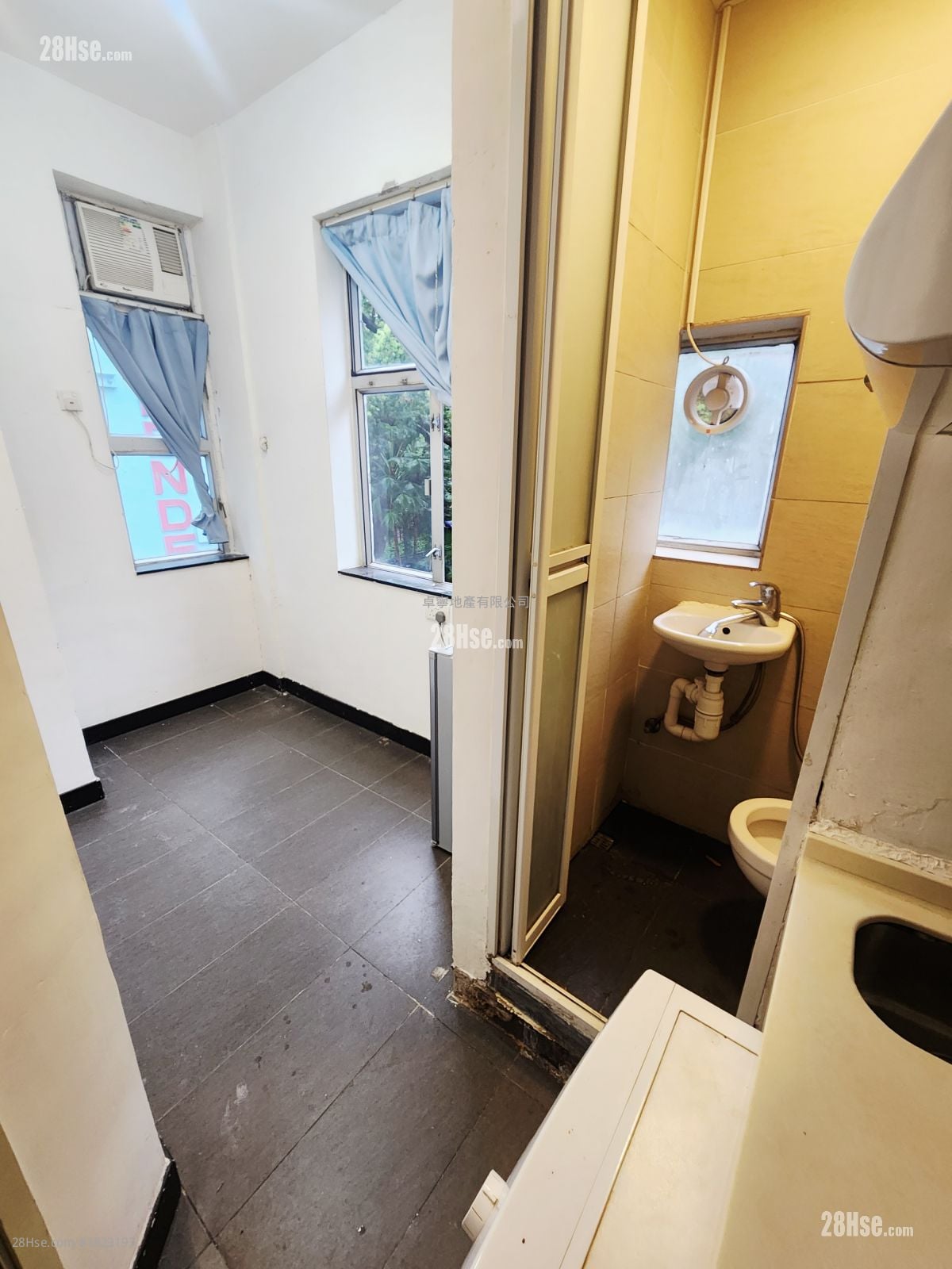 单幢楼房 租盘 130 平方尺