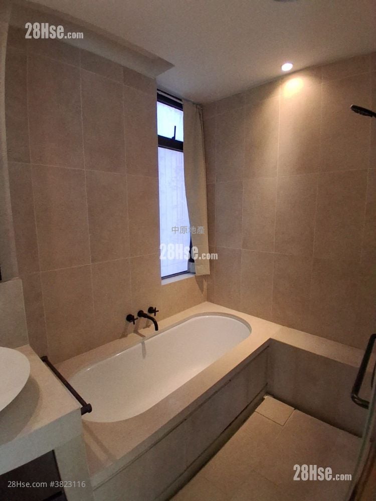 柏傲山 售盤 3 房 , 2 浴室 915 平方呎