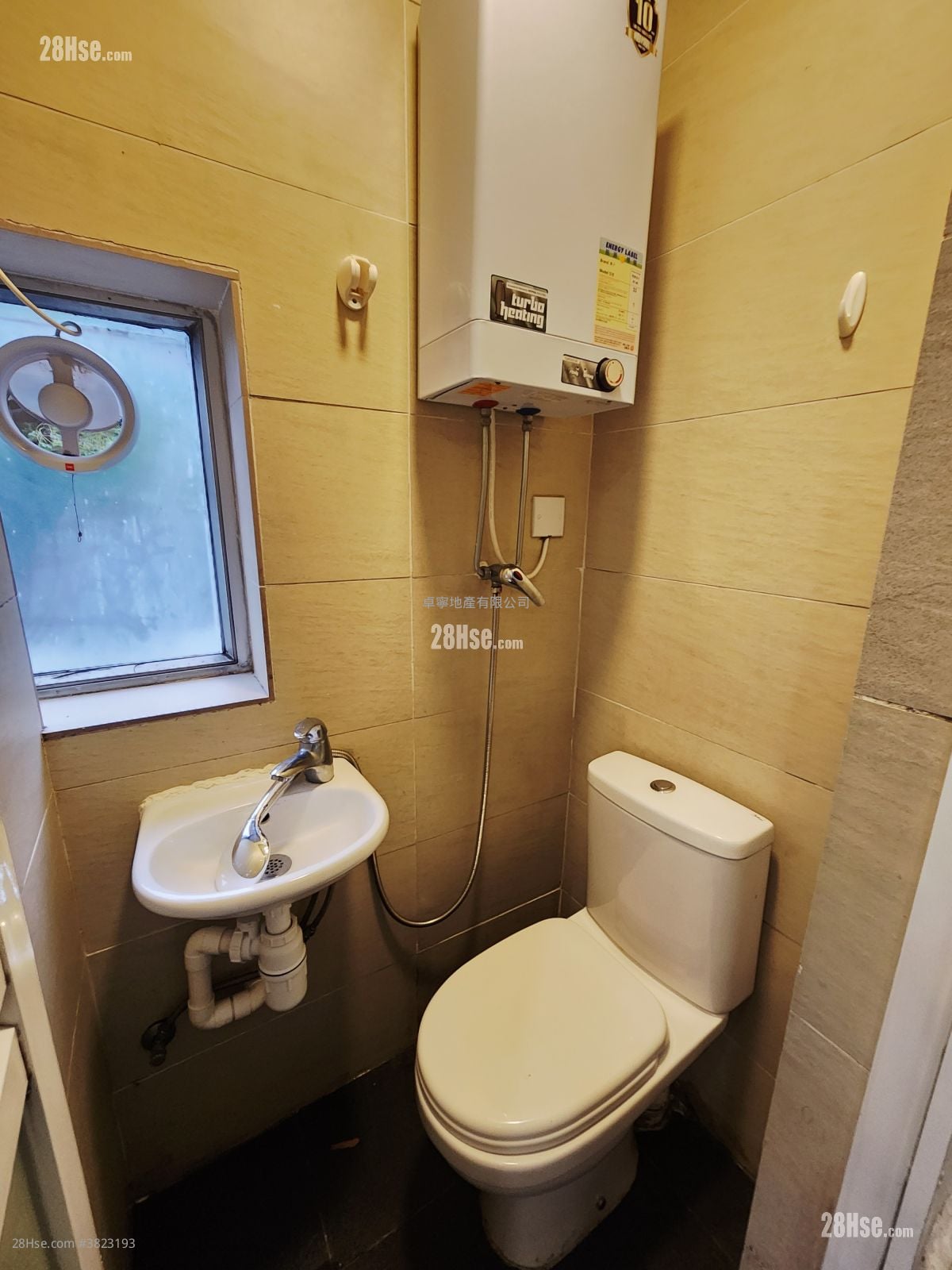 单幢楼房 租盘 130 平方尺