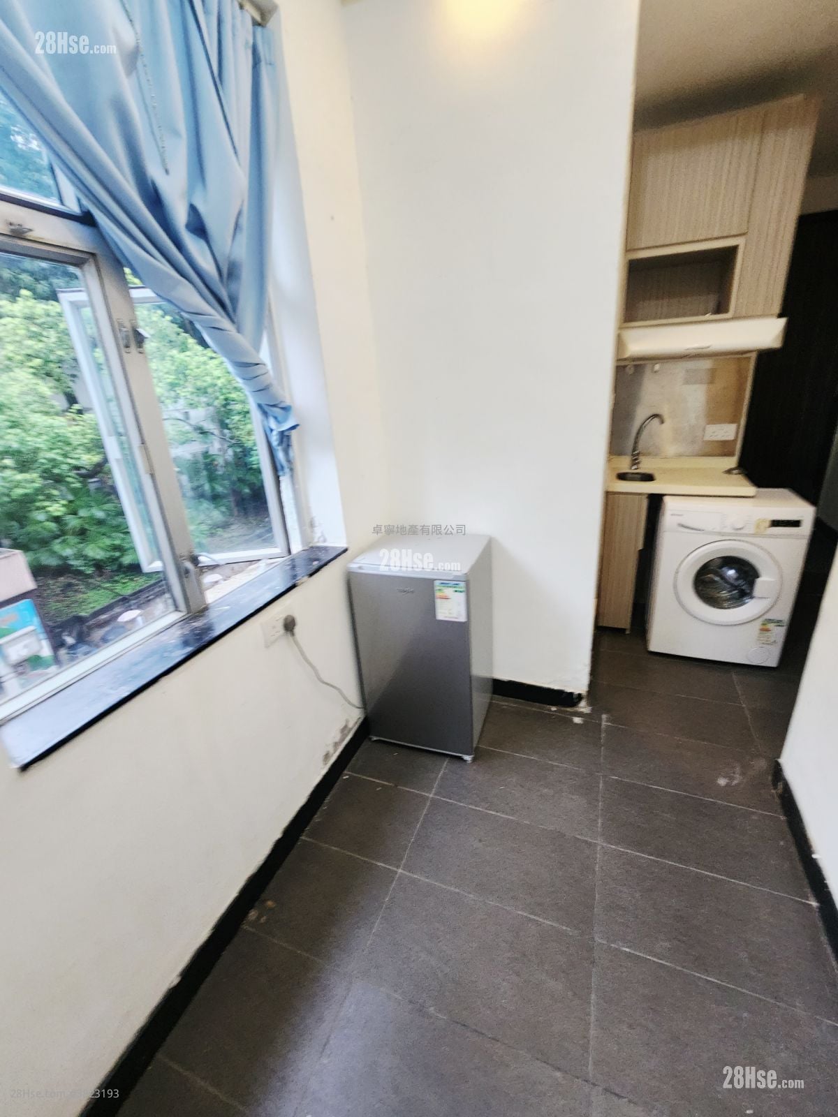 单幢楼房 租盘 130 平方尺