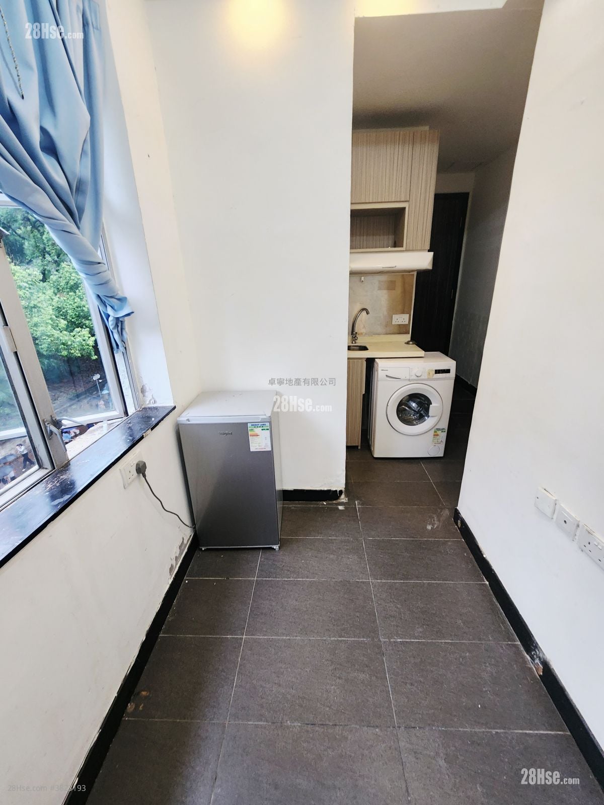 单幢楼房 租盘 130 平方尺