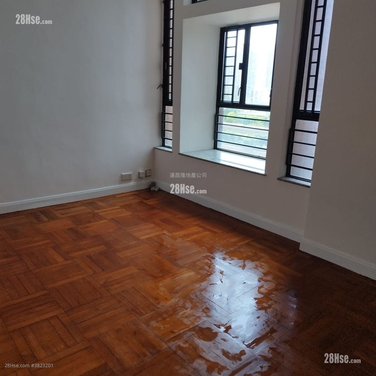 Sun Yuen Long Centre Rental 2 Bedrooms , 1 Bathroom 485 ft²