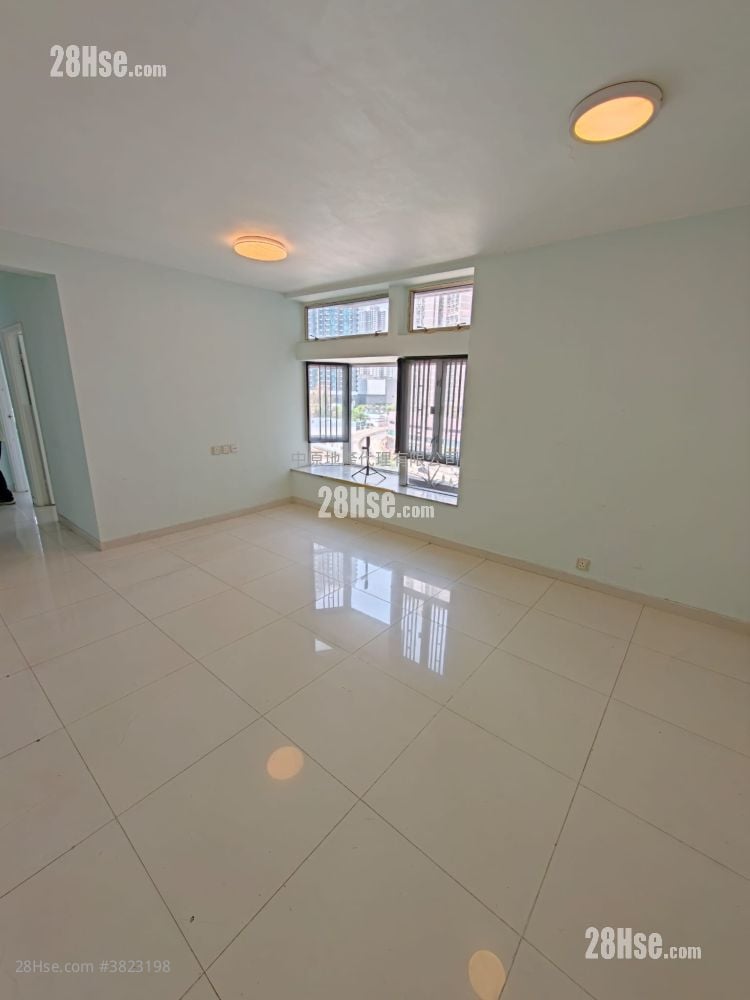 海濱花園 售盤 3 房 , 1 浴室 583 平方呎