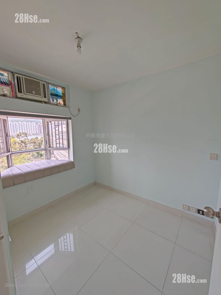 海濱花園 售盤 3 房 , 1 浴室 583 平方呎