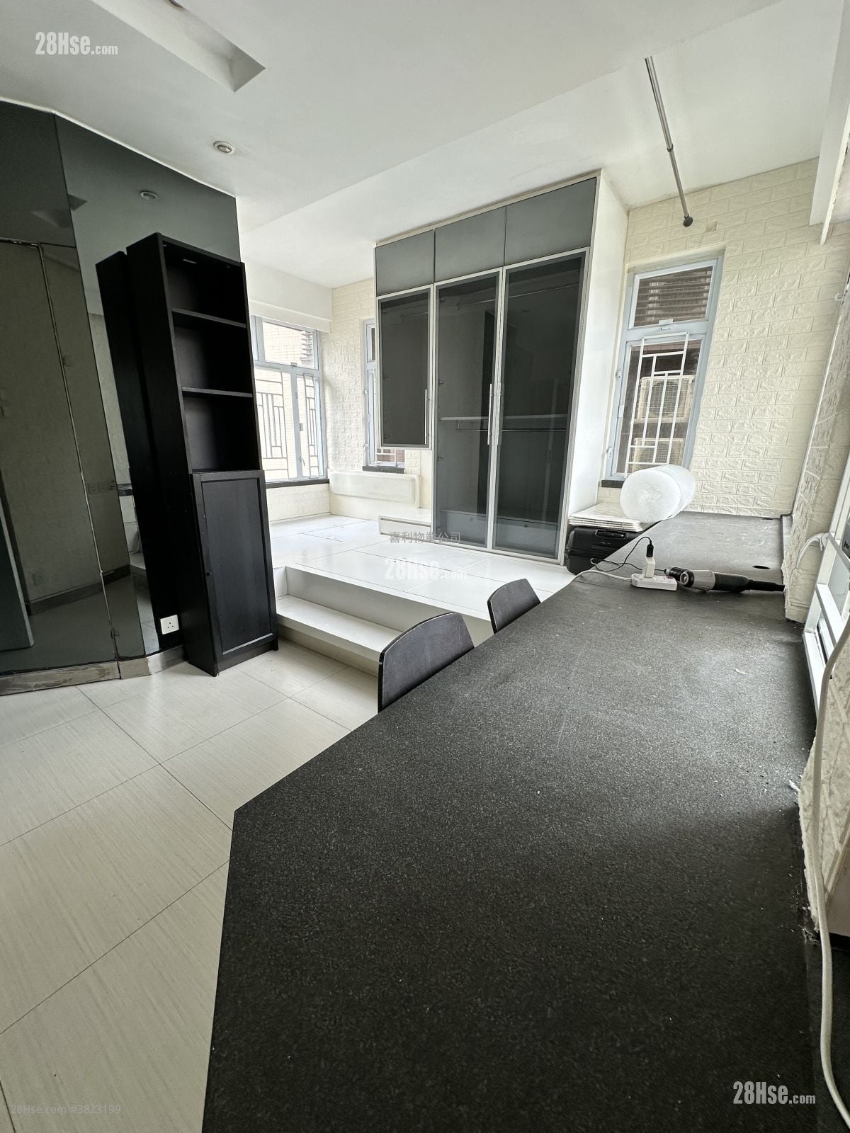 新豪阁 租盘 254 平方尺