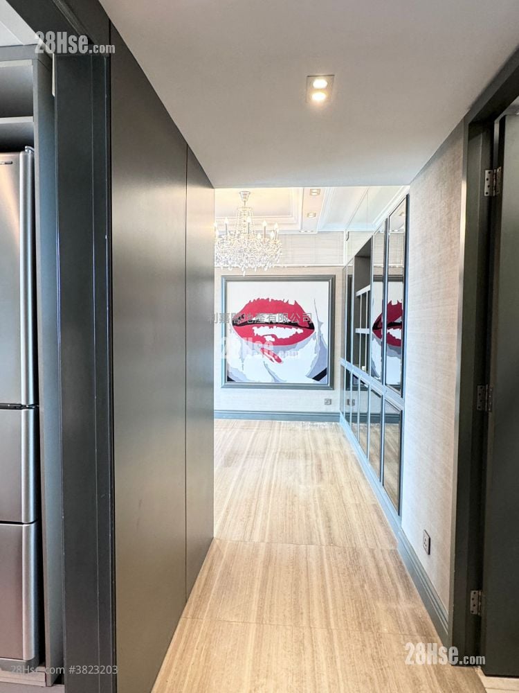 君临天下 租盘 3 房 , 2 浴室 1,051 平方尺