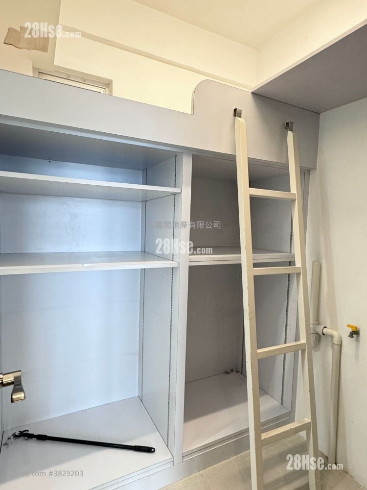 君临天下 租盘 3 房 , 2 浴室 1,051 平方尺