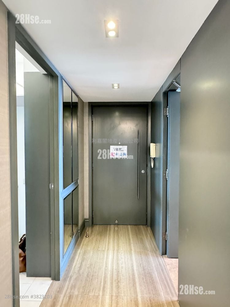 君临天下 租盘 3 房 , 2 浴室 1,051 平方尺