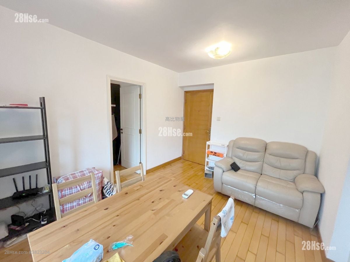 Queen's Terrace Rental 1 Bedroom , 1 Bathroom 322 ft²