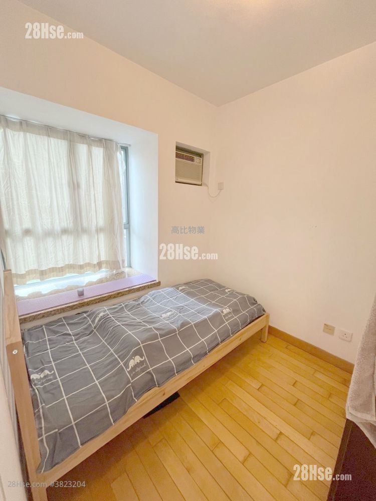 Queen's Terrace Rental 1 Bedroom , 1 Bathroom 322 ft²