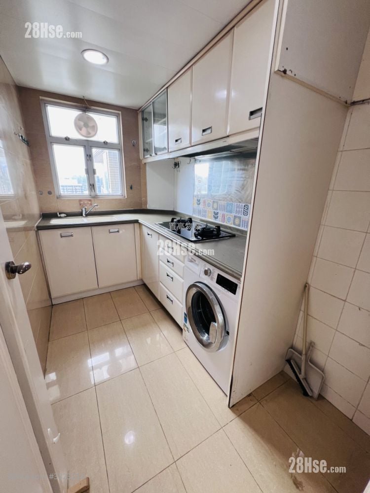 傲云峰 租盘 2 房 , 1 浴室 539 平方尺