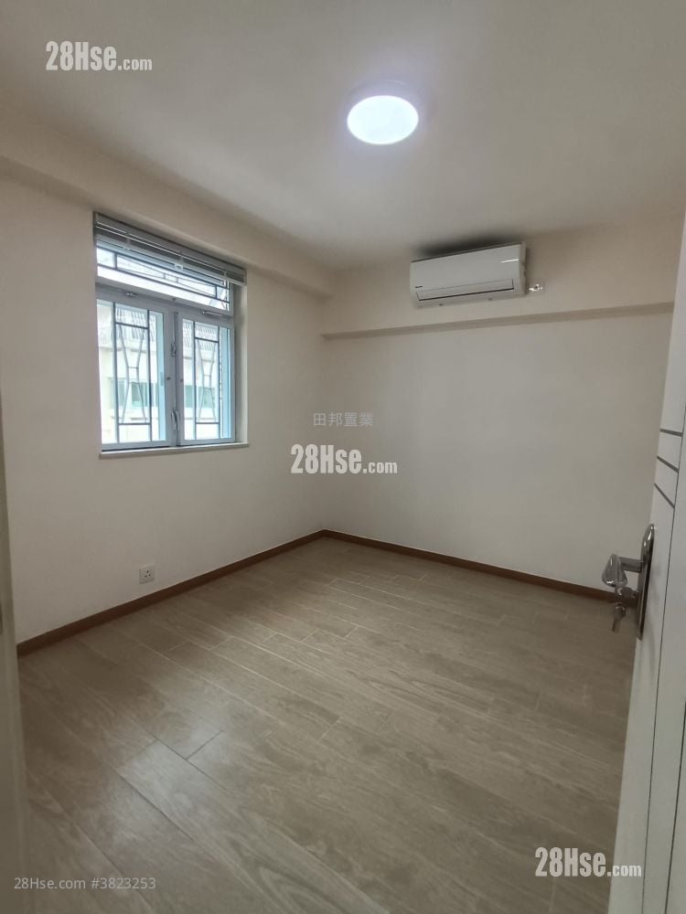 村屋 租盤 3 房 700 平方呎