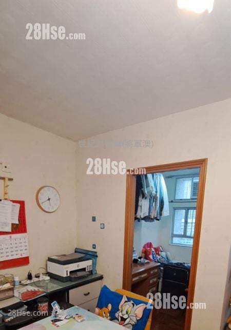 Ying Ming Court Sell 645 ft²