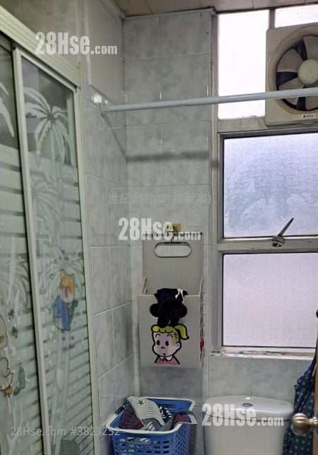 Ying Ming Court Sell 645 ft²