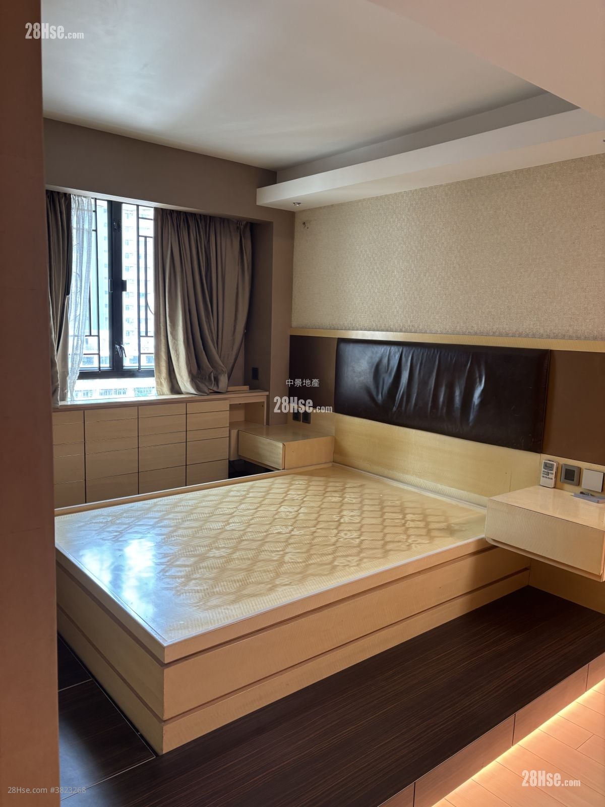 Jubilant Place Sell 5+ Bedrooms , 4 Bathrooms 773 ft²