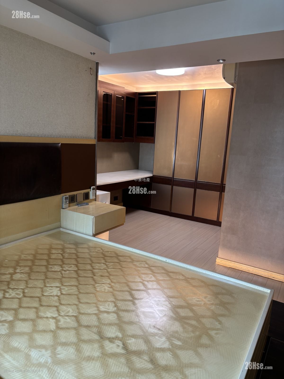 Jubilant Place Sell 5+ Bedrooms , 4 Bathrooms 773 ft²