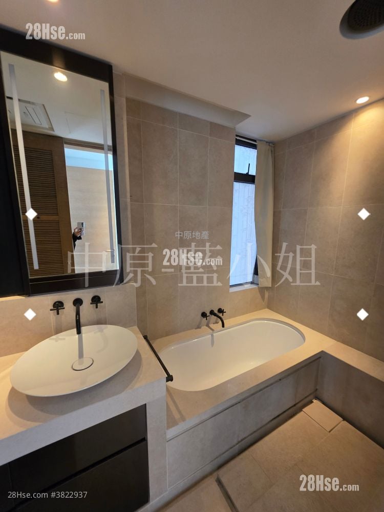 The Pavilia Hill Sell 3 Bedrooms , 2 Bathrooms 915 ft²