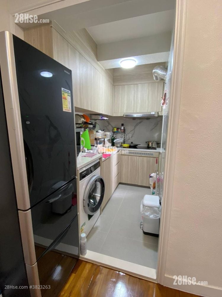 Carado Garden Sell 2 Bedrooms , 1 Bathroom 428 ft²