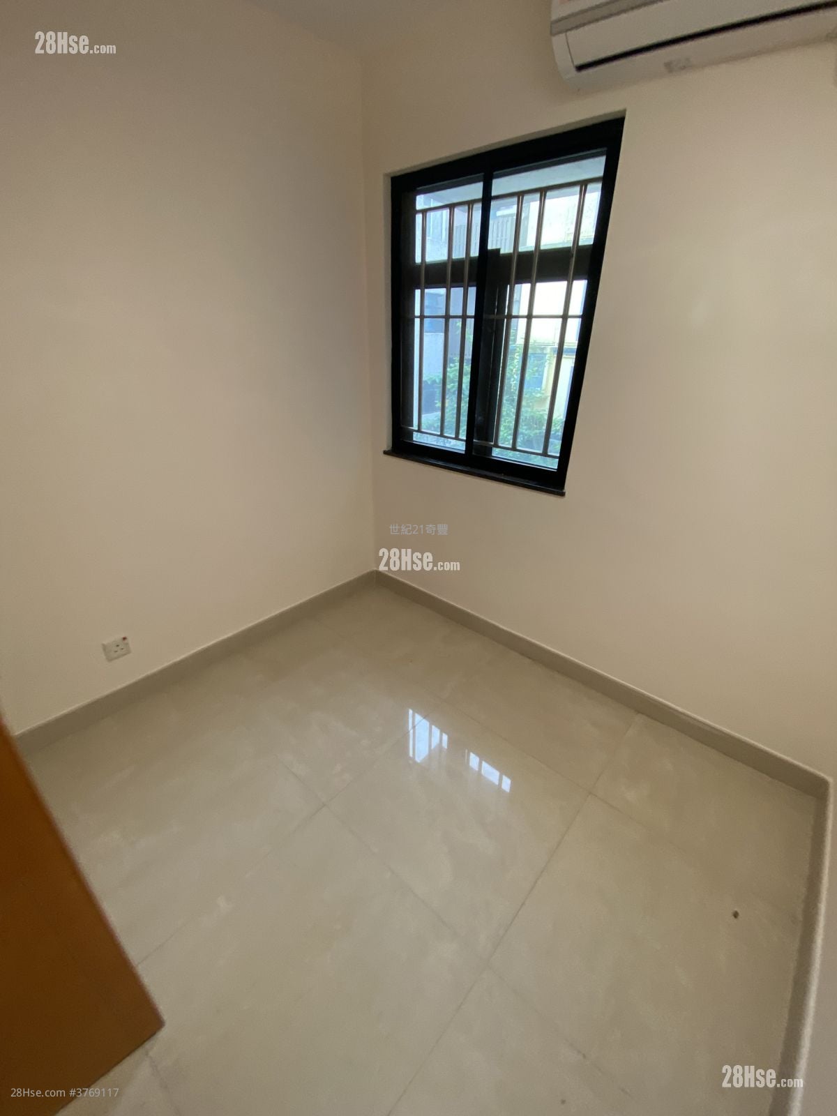 村屋 售盤 2 房 , 1 浴室