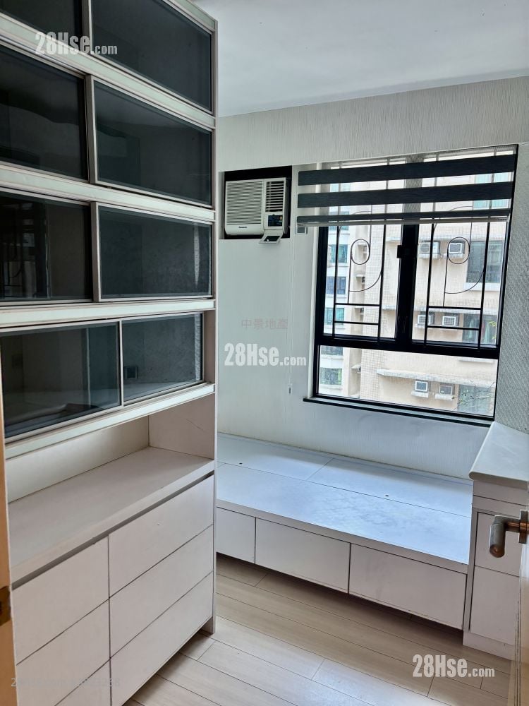 Jubilant Place Sell 5+ Bedrooms , 4 Bathrooms 773 ft²