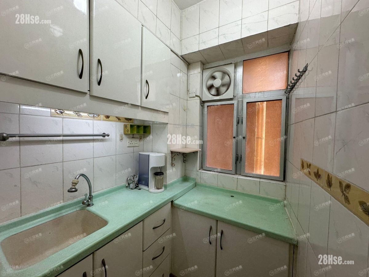 Tong Mei House Sell 1 Bedroom , 1 Bathroom 297 ft²