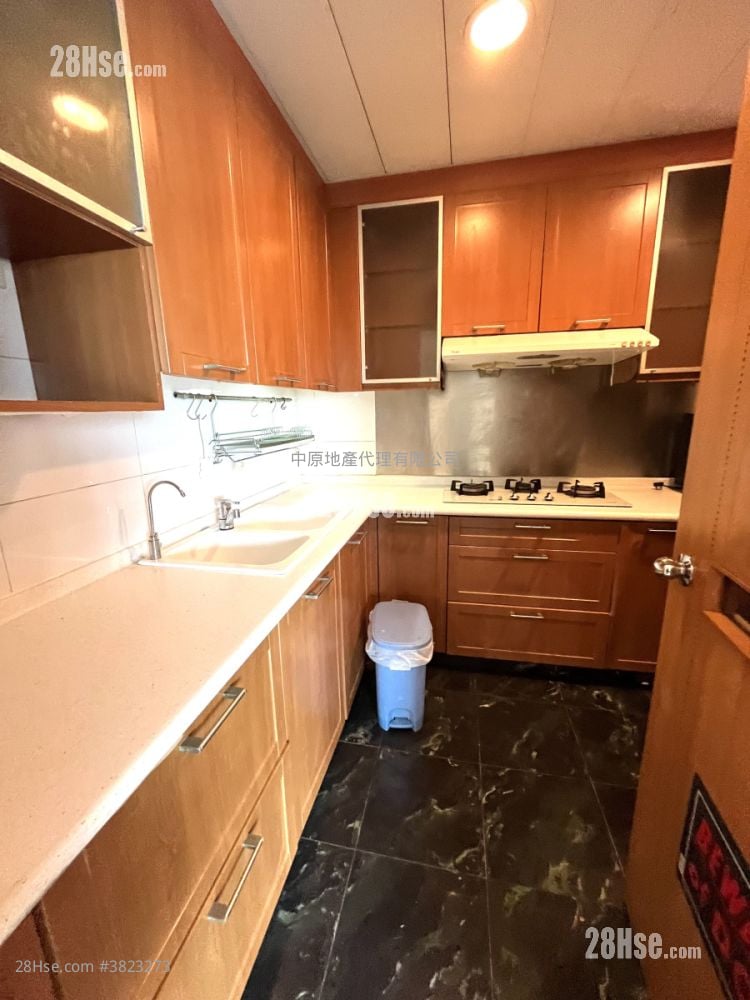 愛琴海岸 售盤 4 房 , 3 浴室 811 平方呎