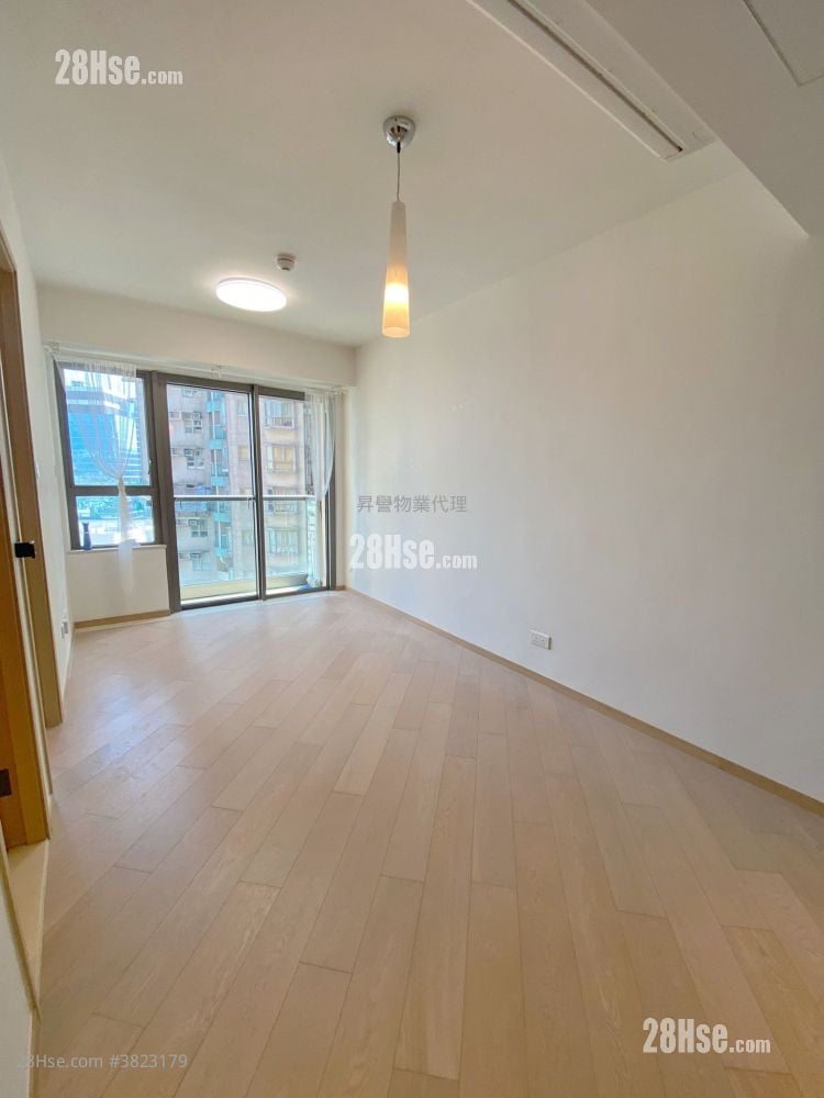Upper East Sell 1 Bedroom , 1 Bathroom 322 ft²