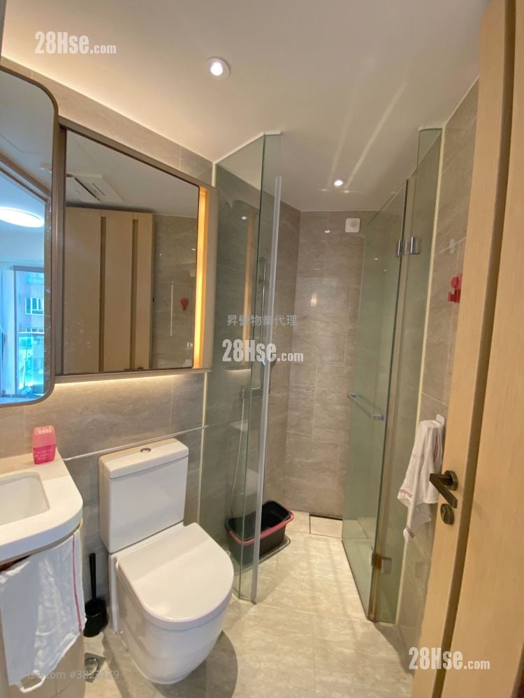 Upper East Sell 1 Bedroom , 1 Bathroom 322 ft²