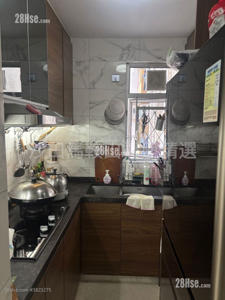 愉翠苑 售盘 3 房 , 2 浴室 663 平方尺