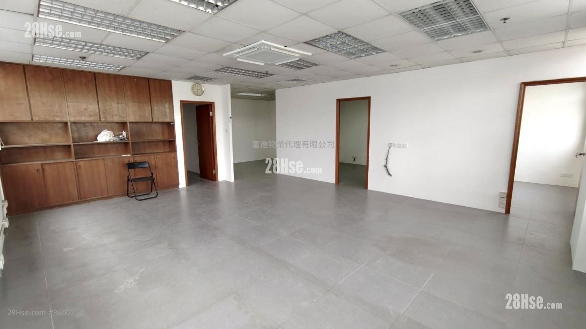 高威工業中心 租盤 1,000 平方呎