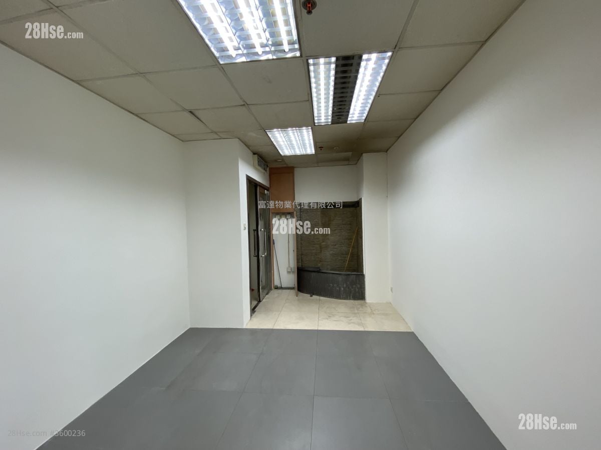 高威工業中心 租盤 1,000 平方呎