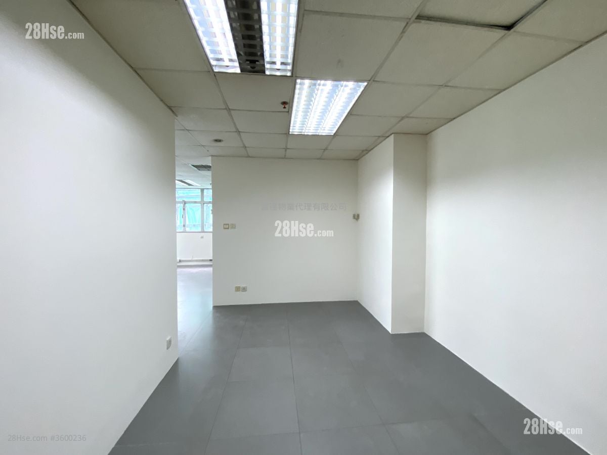 高威工業中心 租盤 1,000 平方呎