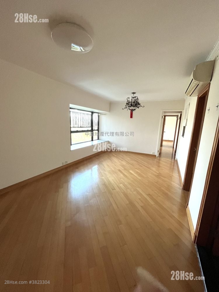 爱琴海岸 售盘 4 房 , 2 浴室 742 平方尺