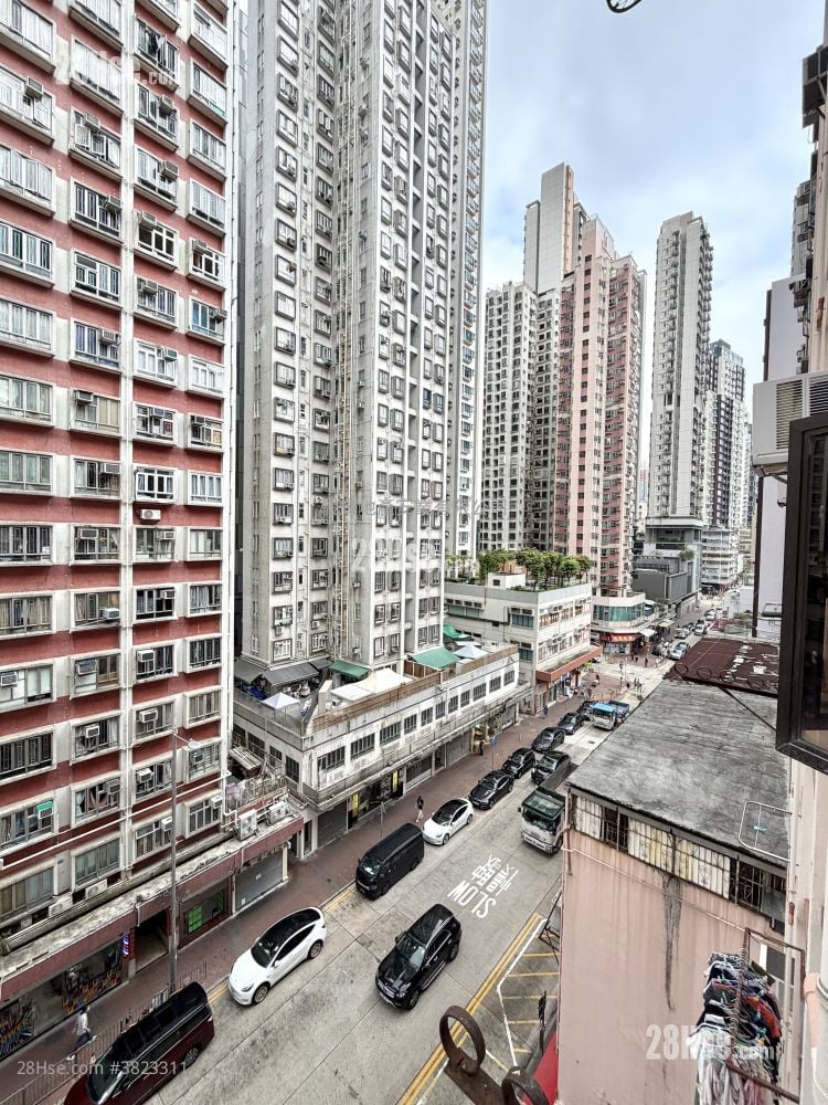 霭华大厦 售盘 2 房 , 1 浴室 321 平方尺