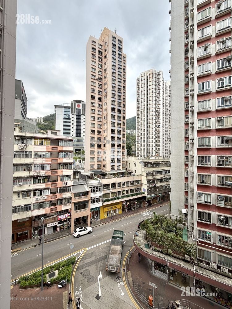 霭华大厦 售盘 2 房 , 1 浴室 321 平方尺