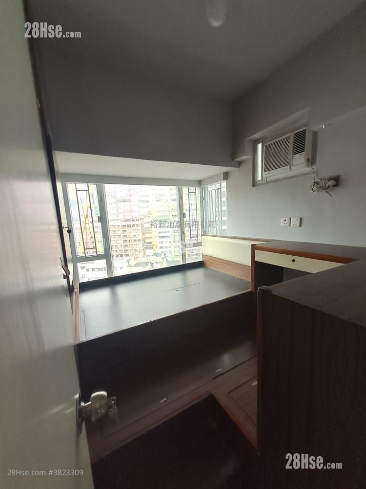 宝星中心 租盘 2 房 , 1 浴室 288 平方尺