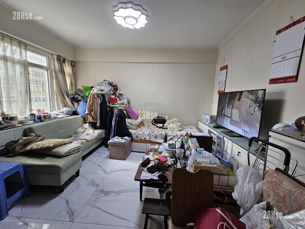 單幢樓房 售盤 2 房 , 1 浴室 552 平方呎