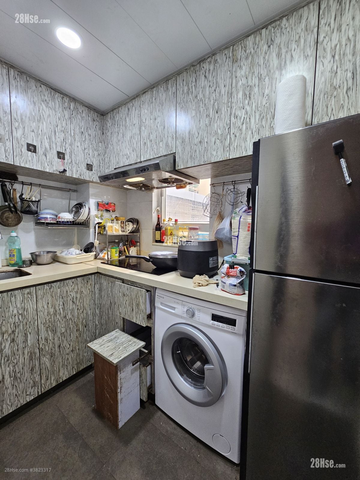 單幢樓房 售盤 2 房 , 1 浴室 552 平方呎