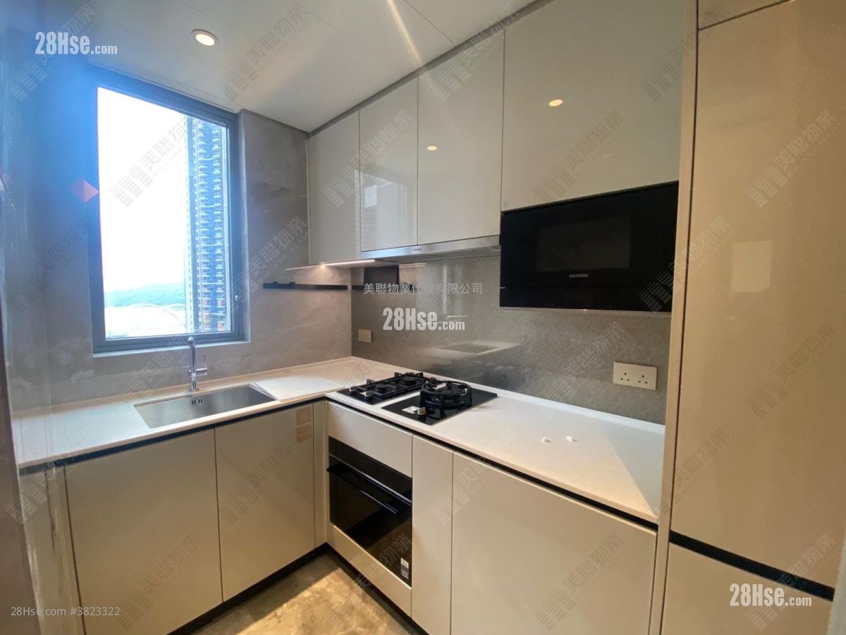 Grand Seasons 租盘 3 房 , 2 浴室 716 平方尺