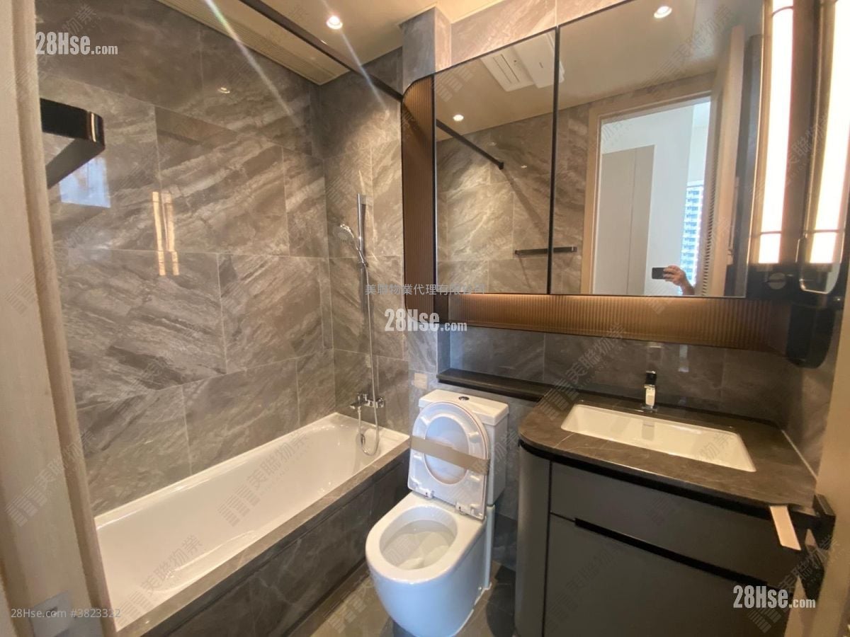 Grand Seasons 租盘 3 房 , 2 浴室 716 平方尺