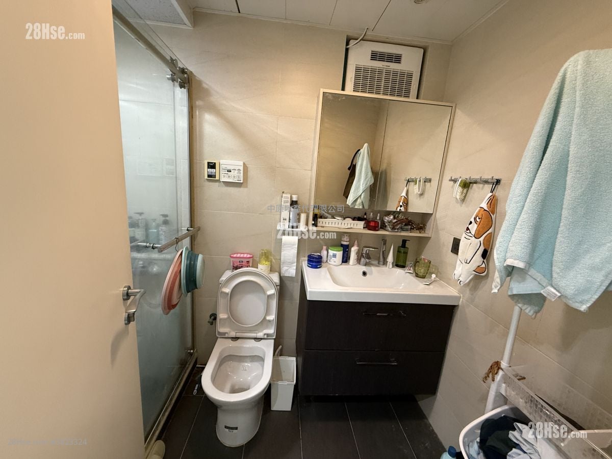 翠拥华庭 售盘 3 房 , 2 浴室 765 平方尺