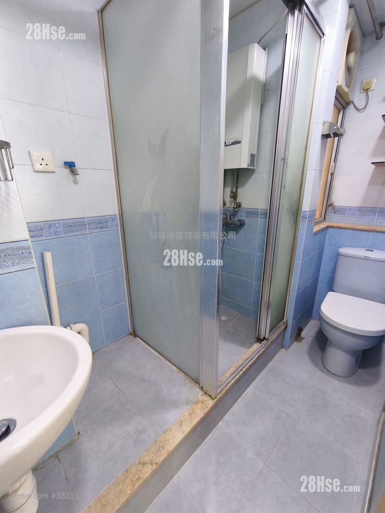 鴻威大廈 租盤 2 房 , 1 浴室 326 平方呎