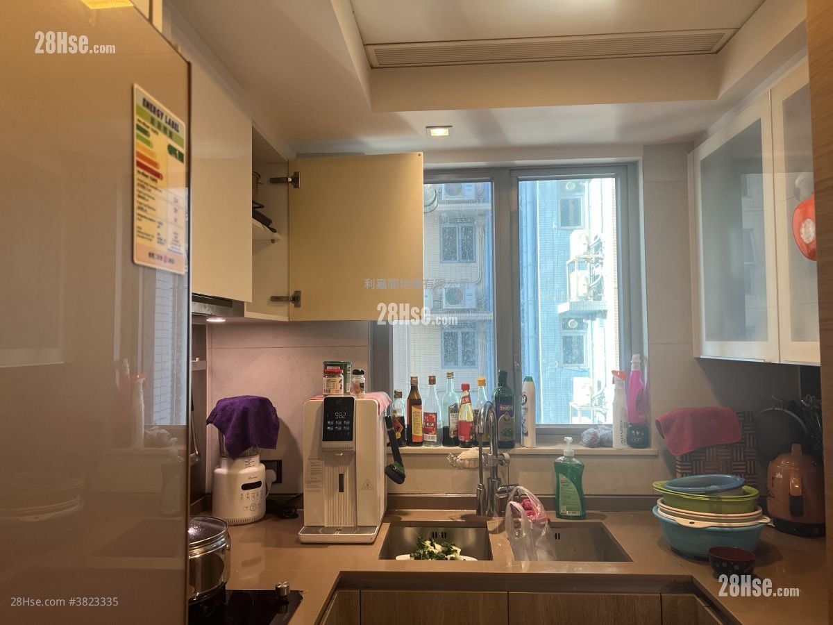 峻巒 售盤 3 房 , 2 浴室 714 平方呎