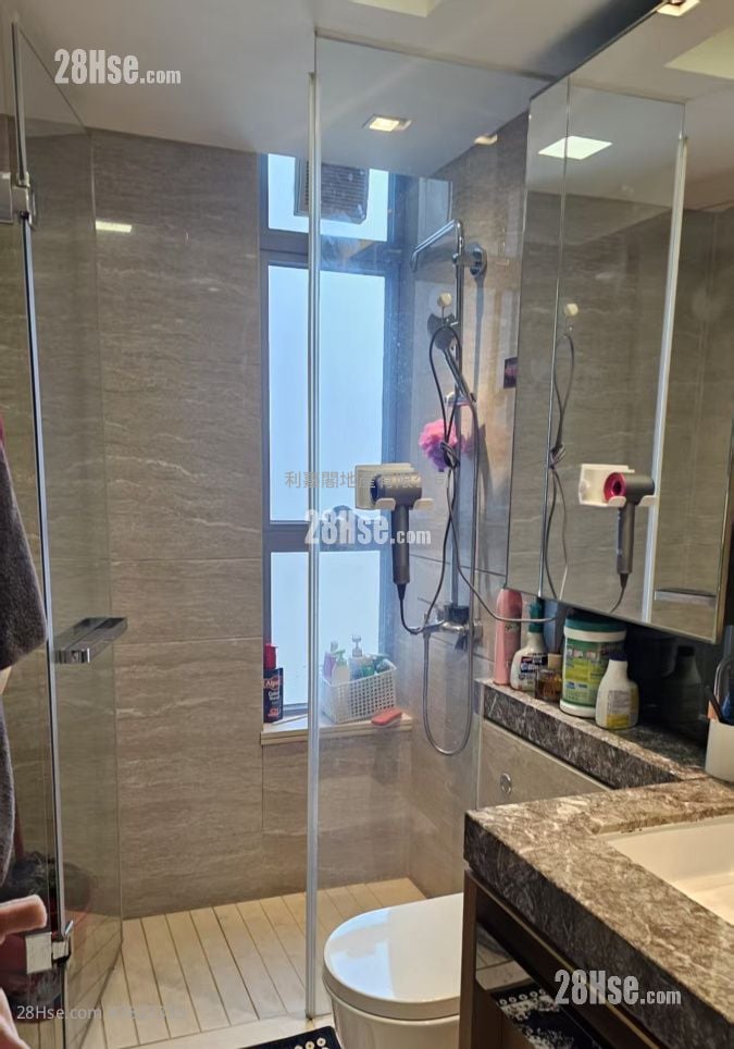 峻巒 售盤 3 房 , 2 浴室 714 平方呎