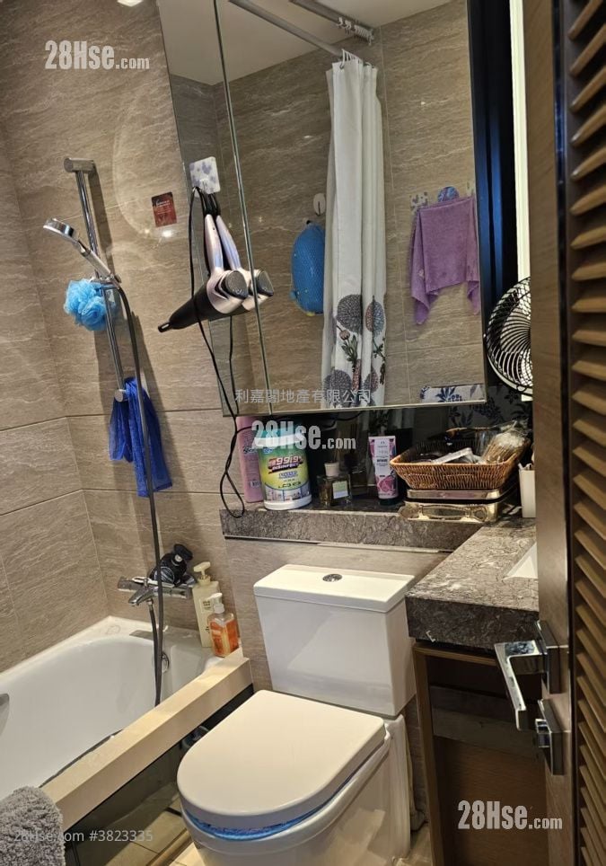 峻巒 售盤 3 房 , 2 浴室 714 平方呎