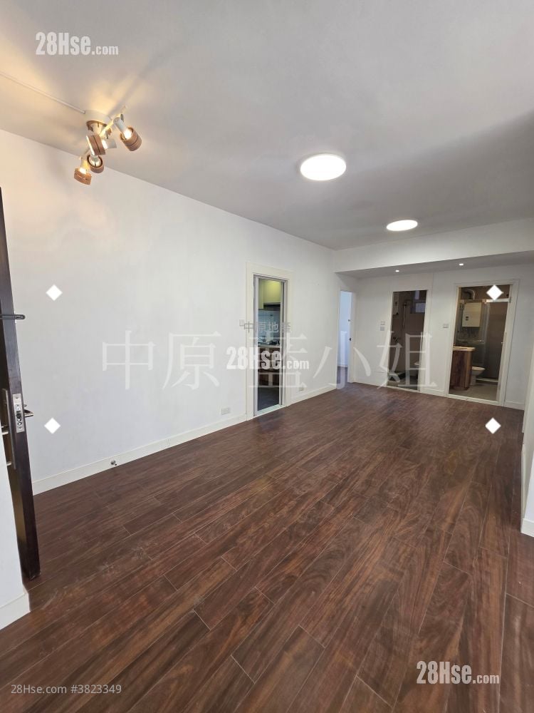 珊瑚閣 售盤 3 房 , 1 浴室 877 平方呎