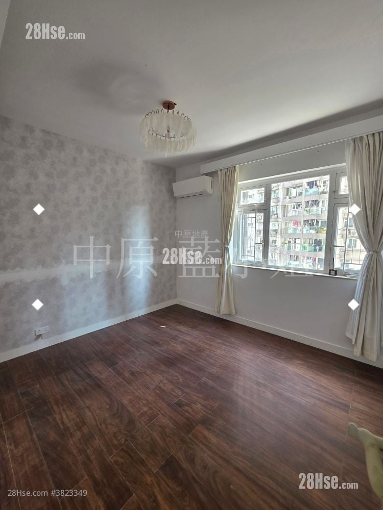 珊瑚閣 售盤 3 房 , 1 浴室 877 平方呎