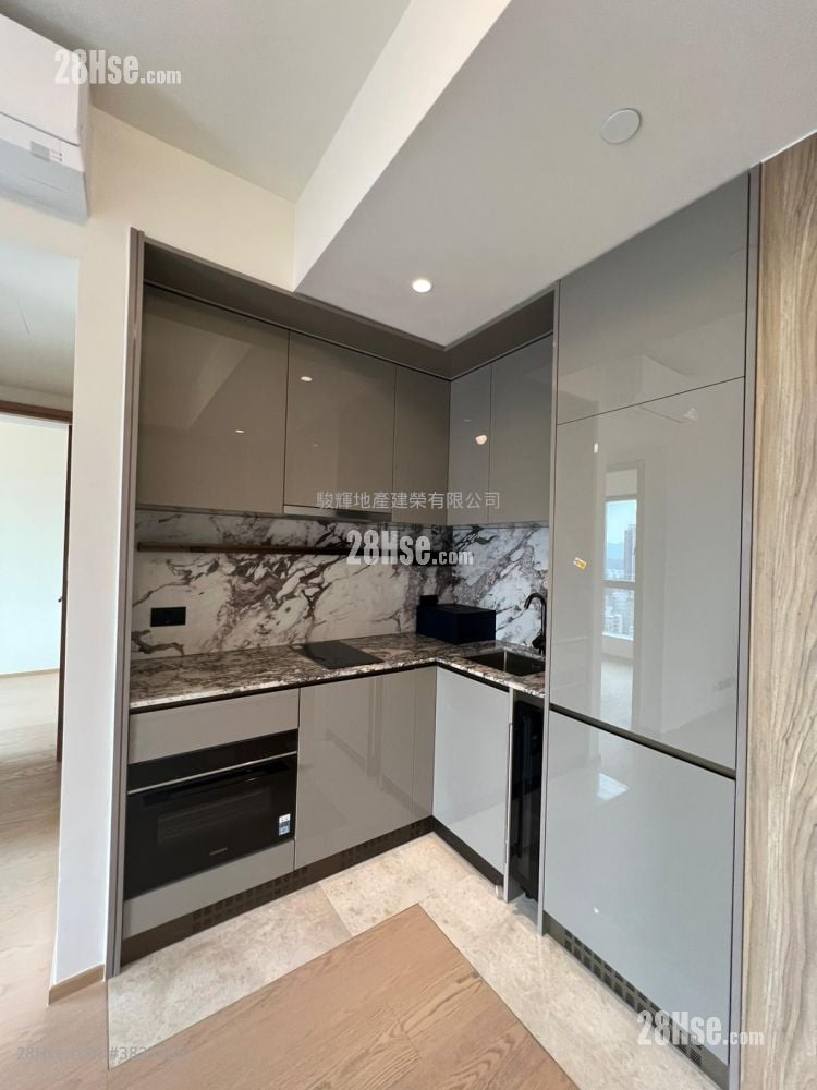 Topside Residence Rental 2 Bedrooms , 1 Bathroom 423 ft²