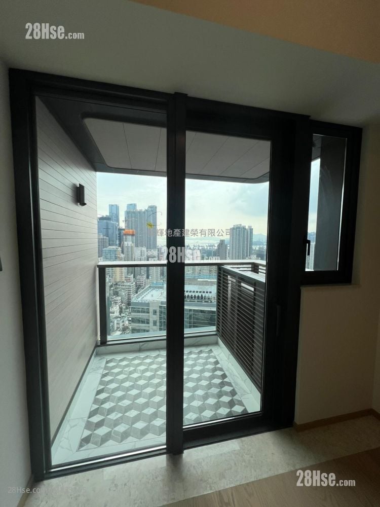 Topside Residence Rental 2 Bedrooms , 1 Bathroom 423 ft²